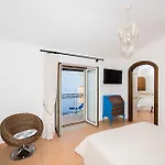 Zeus Villa
